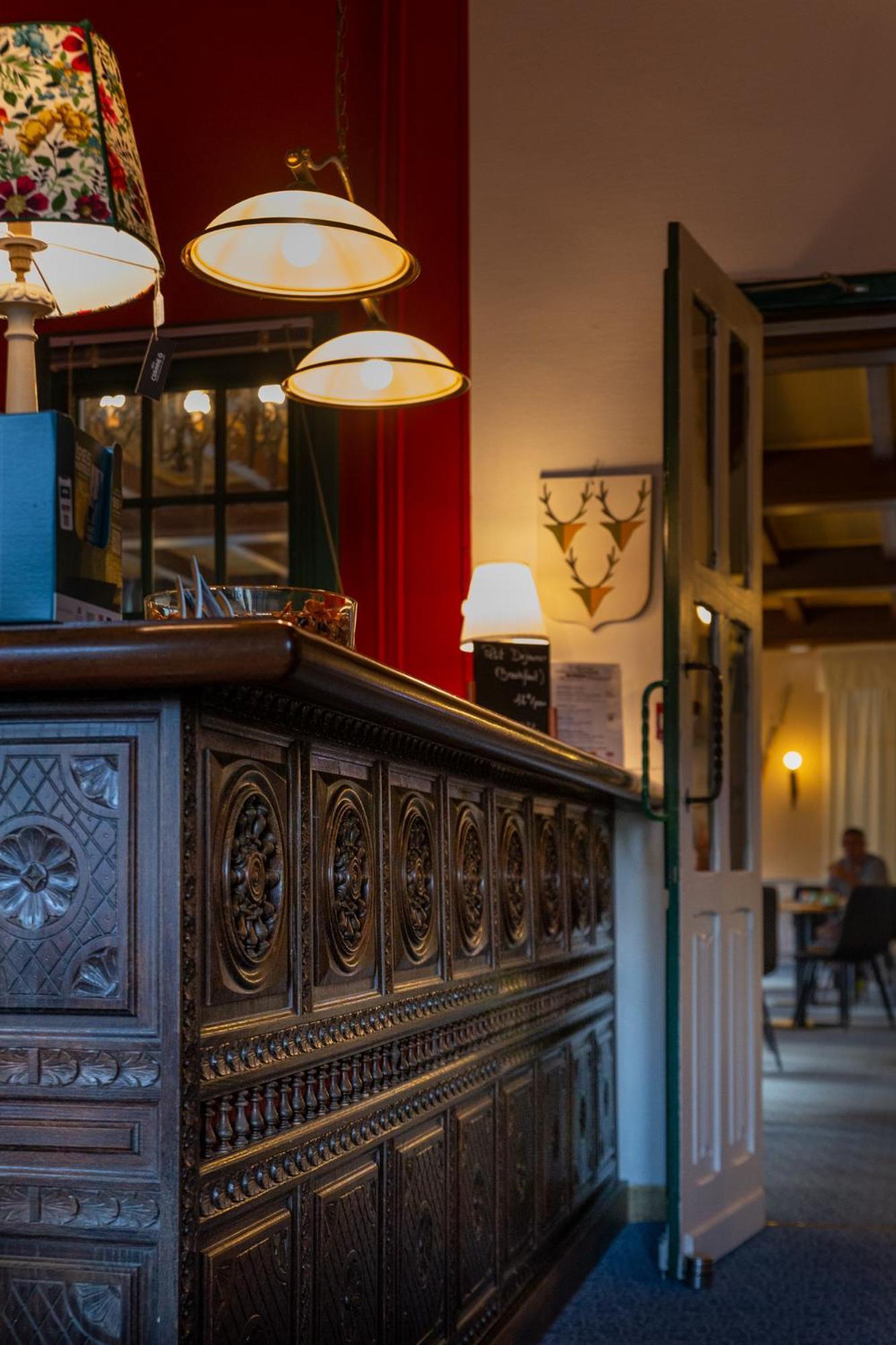Hotel Restaurant Du Chateau جوسلين المظهر الخارجي الصورة